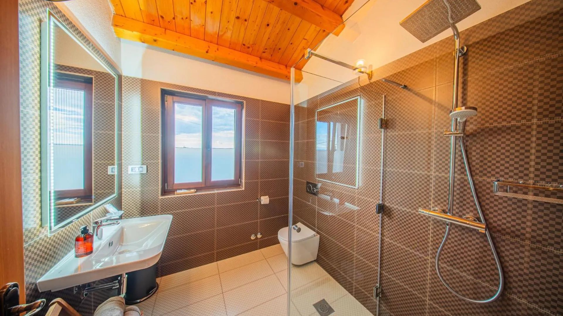 Villa Antea For 10 People Near Barban With Heated Pool 75 M2 - Welness & Large Garden Hrboki
