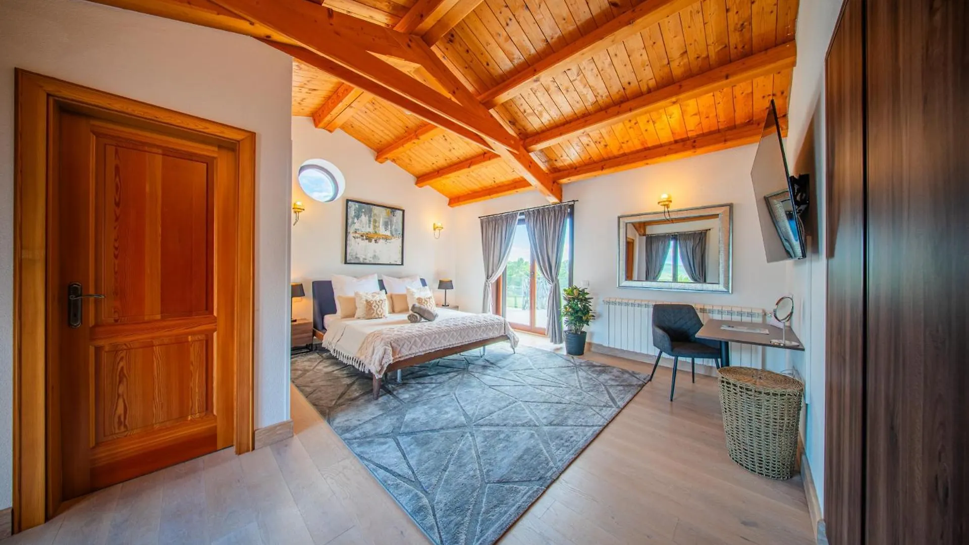 Villa Antea For 10 People Near Barban With Heated Pool 75 M2 - Welness & Large Garden Hrboki クロアチア